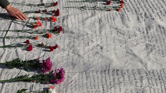 Профессора Гарварда защищают лозунг Палестины «От реки до моря» и просят руководство дать определение антисемитизму