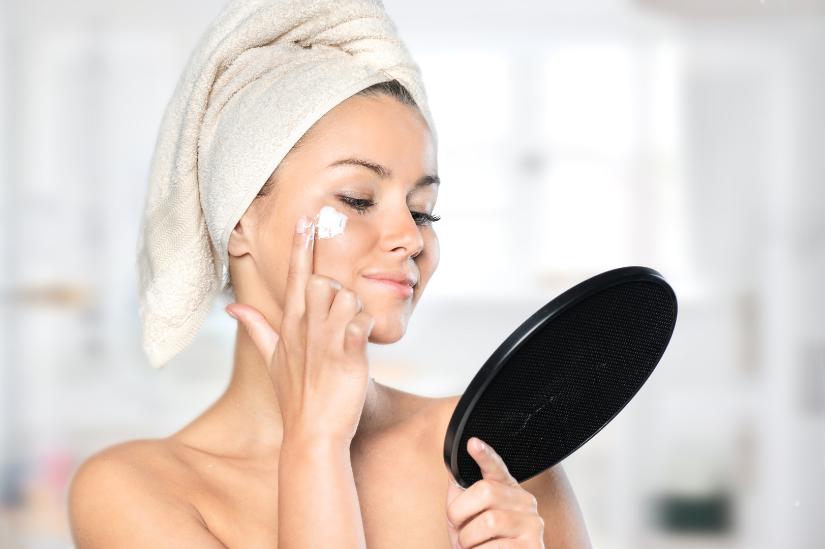 10 распространенных мифов о косметическом уходе за кожей