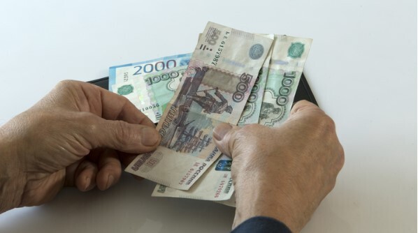 От пиджака Владимира Жириновского до пуантов Майи Плисецкой: Удивительный мир элитных коллекционных предметов!