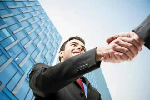 Правила нетворкинга: как заводить полезные знакомства и строить успешную сеть контактов