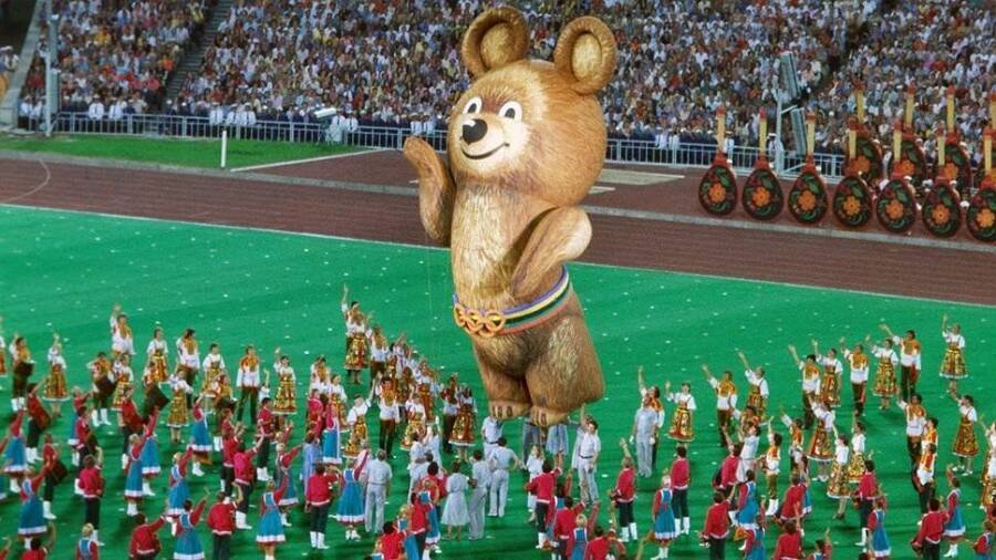 Как медведь стал символом России?