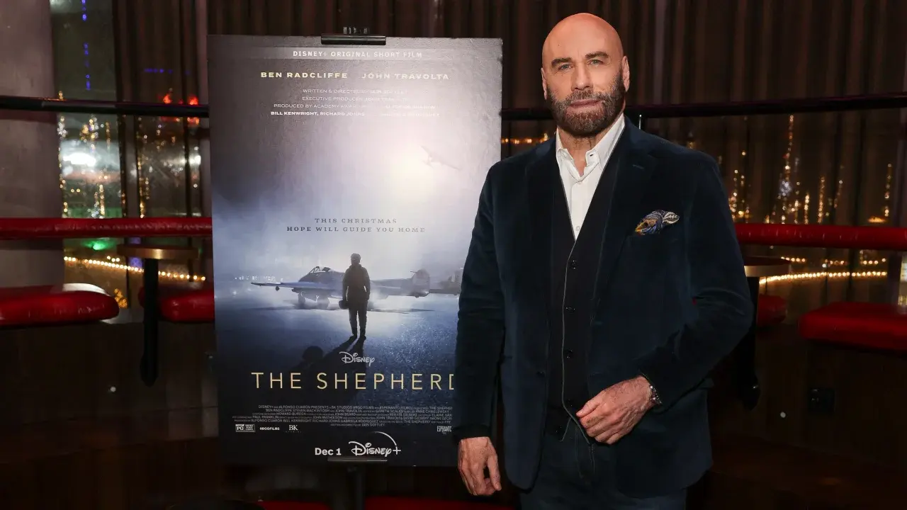 Джон Траволта вспоминает, как был на волосок от гибели, пилотируя самолет в 1992 году: "Я думал, что все кончено’