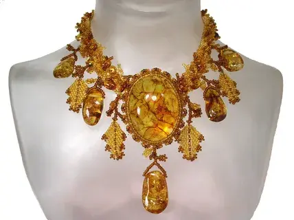 Солнечный камень - янтарь