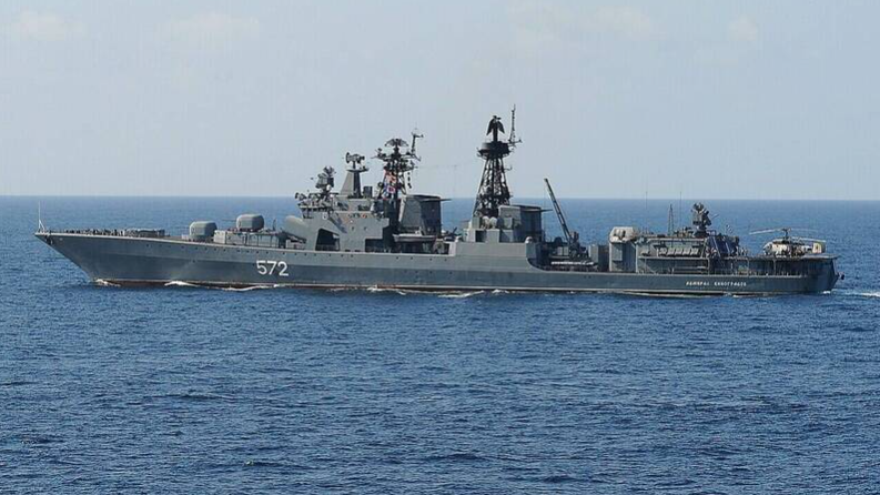 Не показывайте друг другу признаков! Российский противолодочный эсминец «Адмирал Требуз» совершил круиз по Южно-Китайскому морю