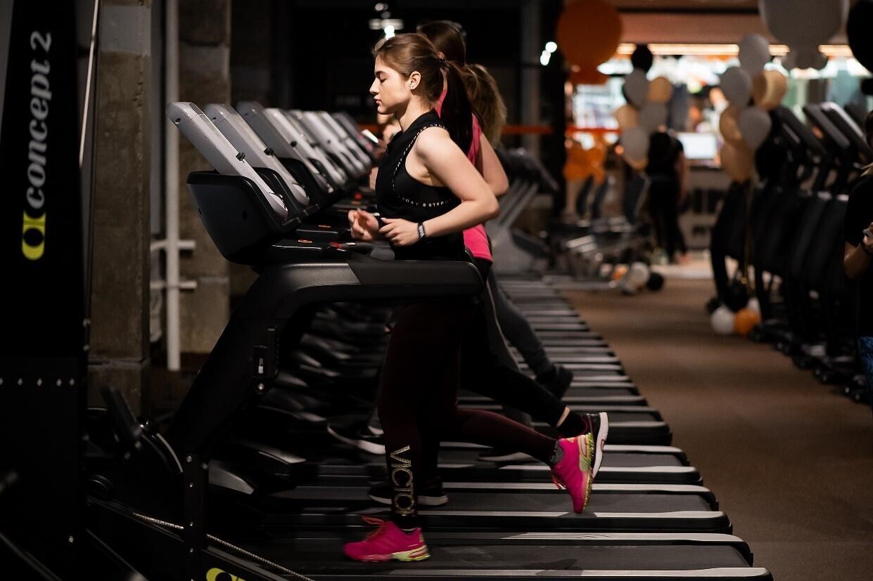 Как быстро и эффективно избавиться от лишнего жира на животе и боках без лишних проблем и усилий.