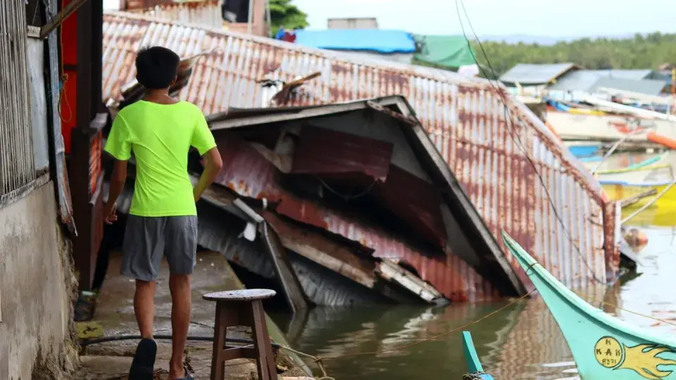Филиппины: Последствия сильных землетрясений тревожат страну