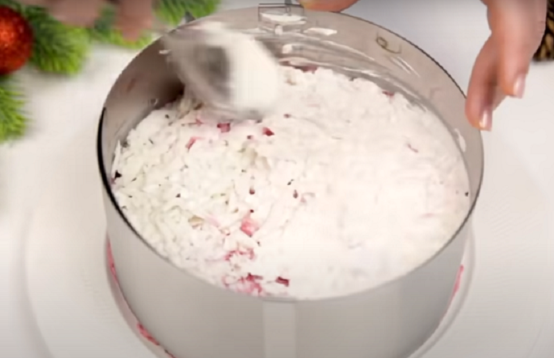 Очень вкусный новогодний салат « Пять минут»