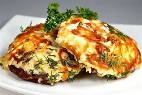 Готовим праздник: топ-5 рецептов мясных блюд на Новый год