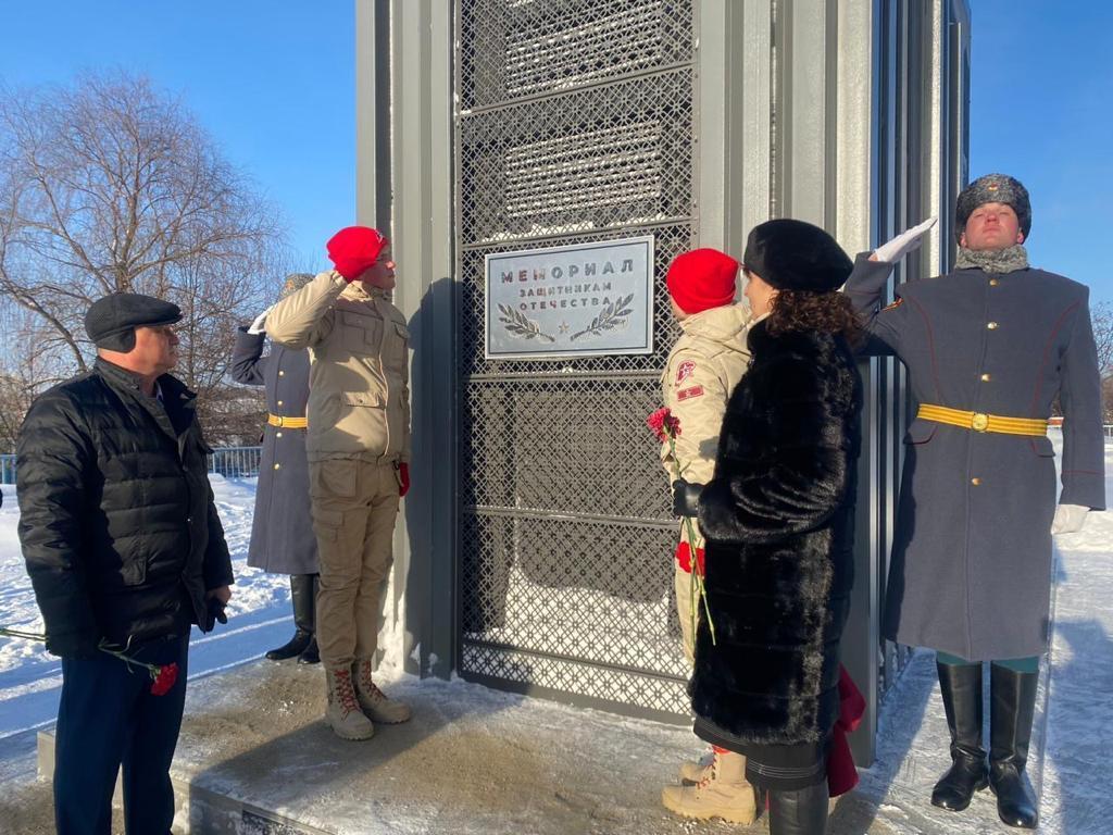 Военнослужащие Росгвардии приняли участие в открытии Мемориала «Защитникам Отечества»