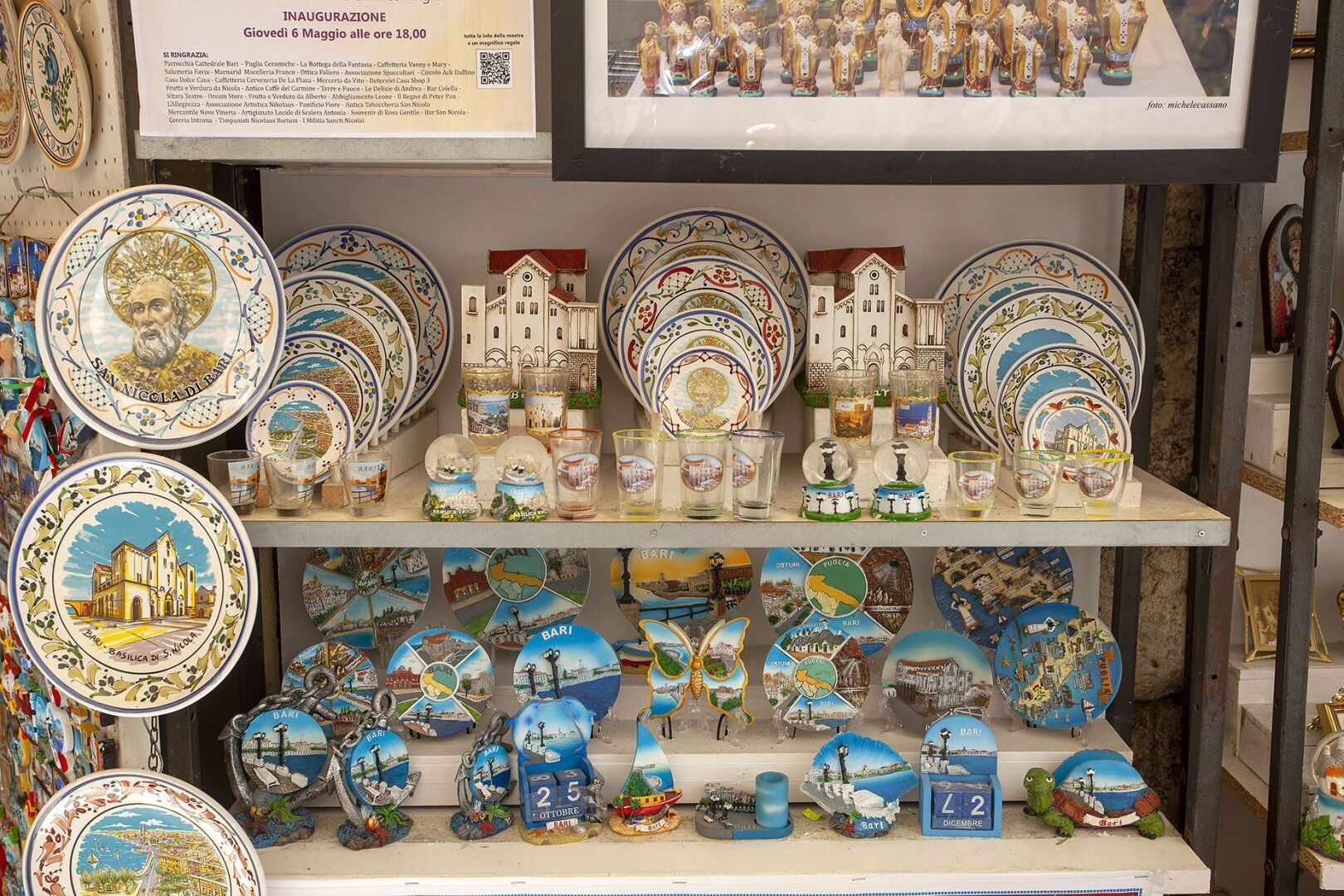 Где на самом деле похоронен Санта-Клаус, Итальянский город