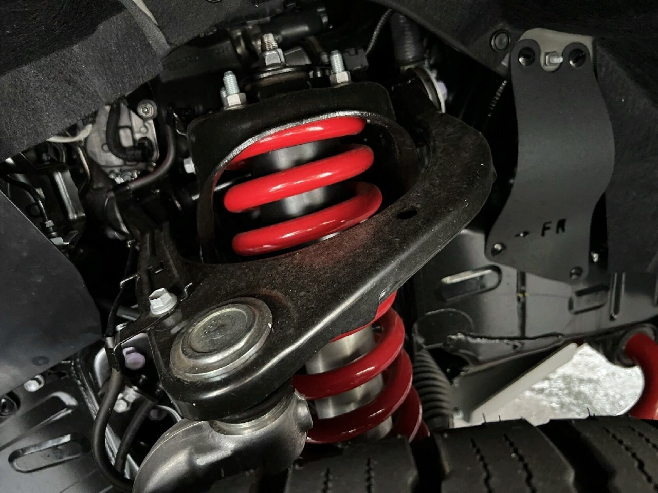 Обзор автомобиля: Toyota Tundra TRD Pro готова к игре, когда дорожное покрытие закончится