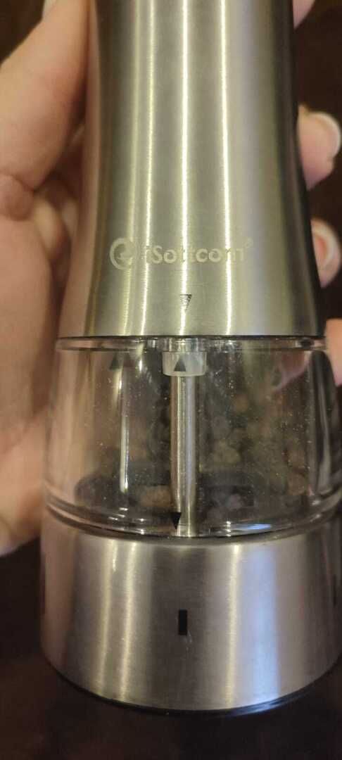 Электромельница с подсветкой как подарок родственникам и знакомым