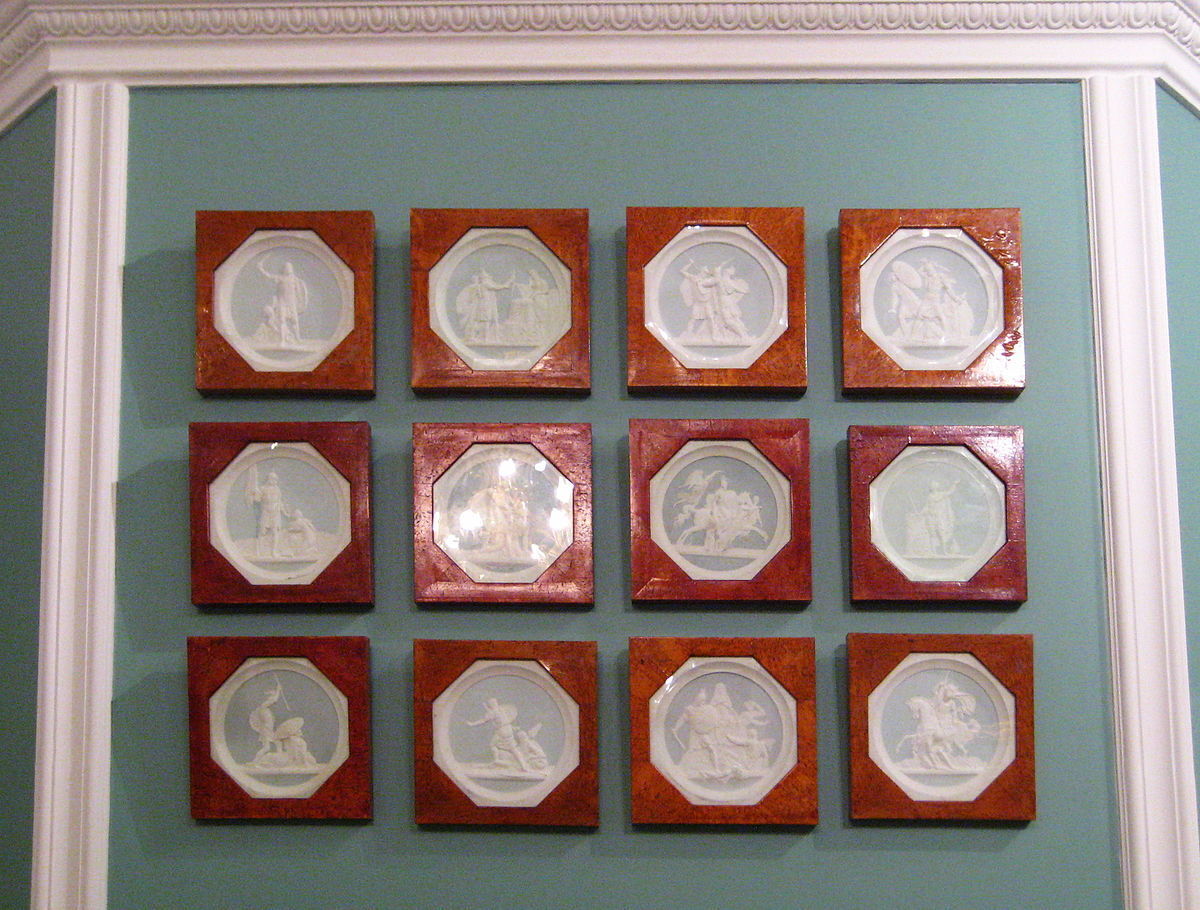 Выставка "Легенды Кремля: русский романтизм и Оружейная палата"