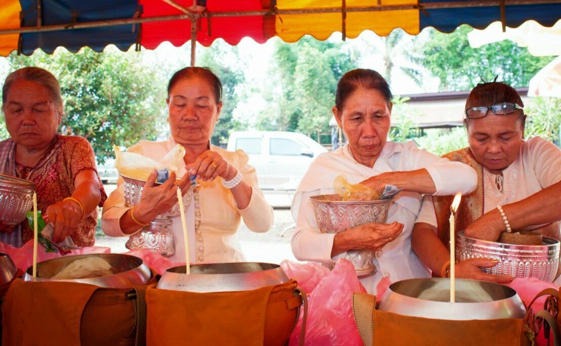 -Пейте по стаканчику с утра от "кишечки". Врач научила, как избежать отравления в Таиланде