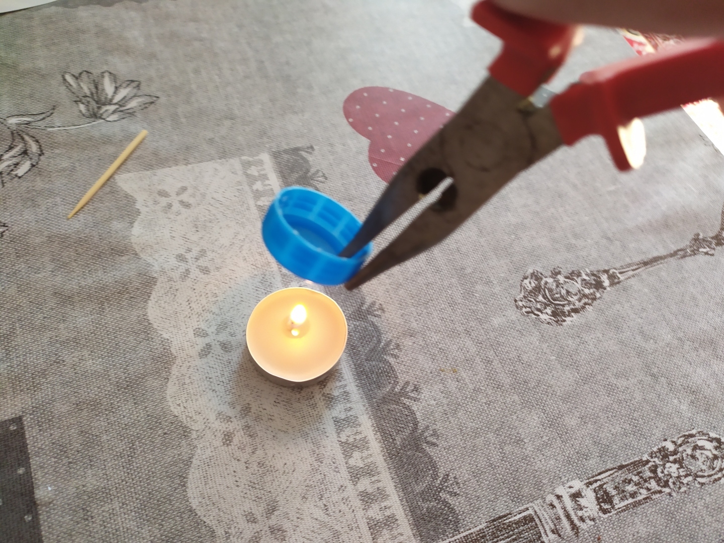 Переделала крышку на бутылке подсолнечного масла. Крутой трюк, как сделать дозатор за 2 минуты и сэкономить деньги