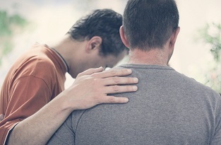 Кому и как правильно молиться?