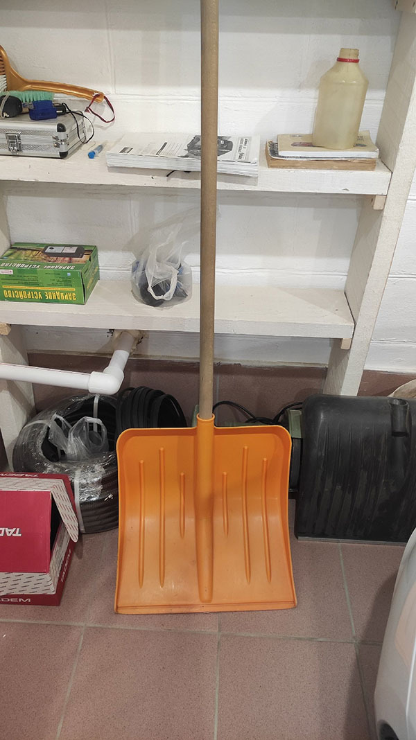 Не чисти снег лопатой, если хочешь жить