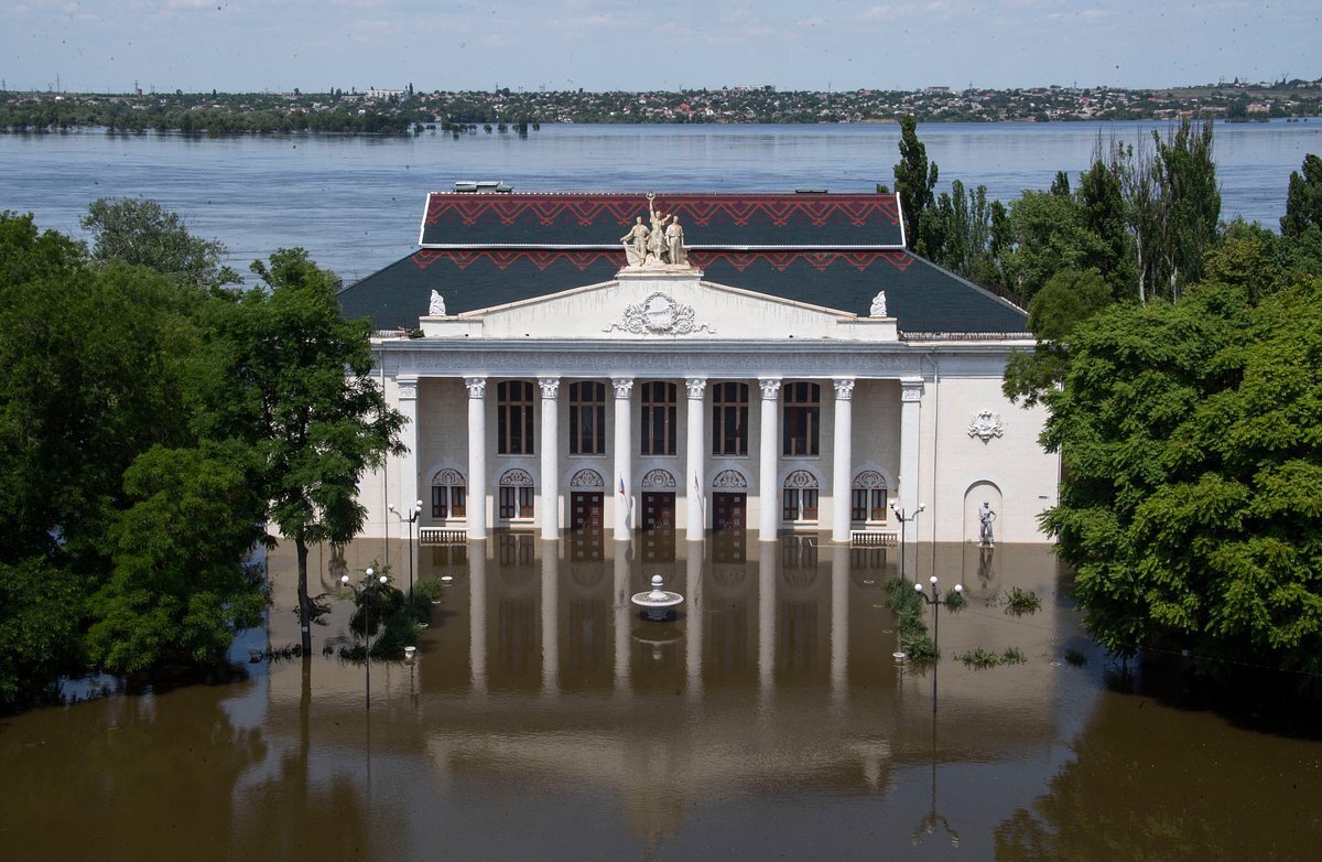 Восстановление разрушенной Каховской плотины