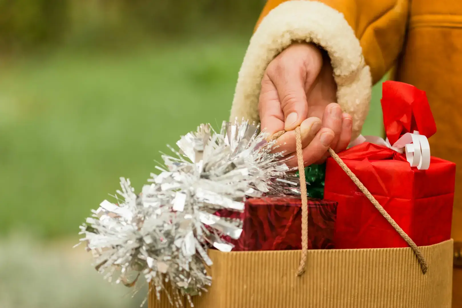 Как выбрать правильный подарок коллеге к Новогоднему корпоративу