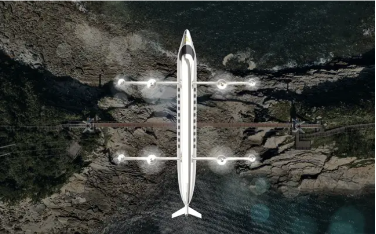 Автобусы и грузовики отправляются в небо