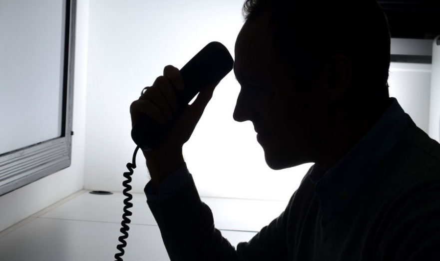 "Глава Сбербанка перечислил основные способы обмана людей мошенниками"