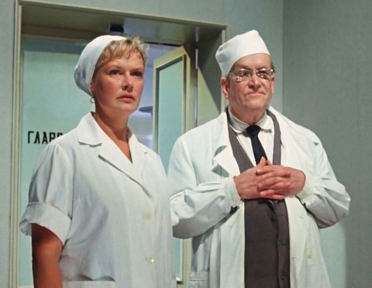 Странные традиции в разных профессиях