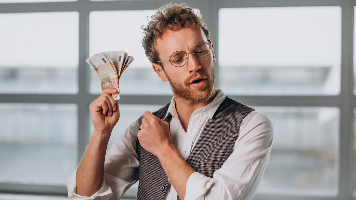 Новогодний миллиард 2024: розыгрыш тиража 1473 «Русского лото» в 15.30 по Москве на канале НТВ