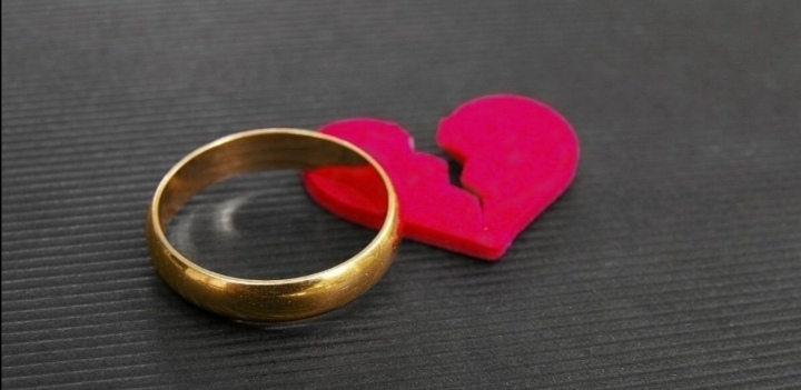 Дело о расторжении брака: как можно «проиграть» брак и любовь в компьютерные игры