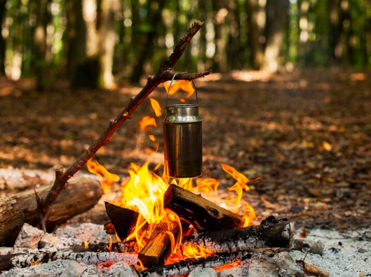Подмосковье замерзает! Жители Подмосковья жгут дрова прямо на улицах, чтобы согреться