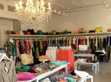 Секонд-хенды: вторая жизнь вещей или способ экономии