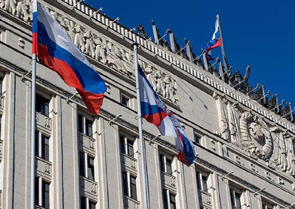 В Минобороны России назвали количество подписавших в прошлом году контракт