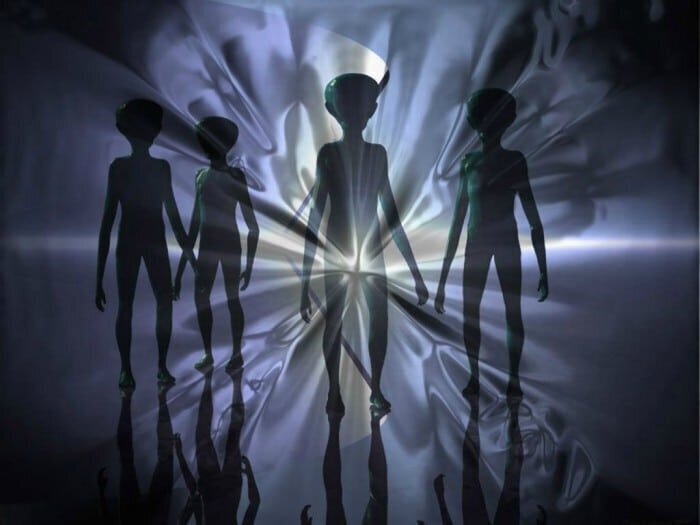 Невероятно — инопланетяне живут среди нас, хоть мы их и не видим