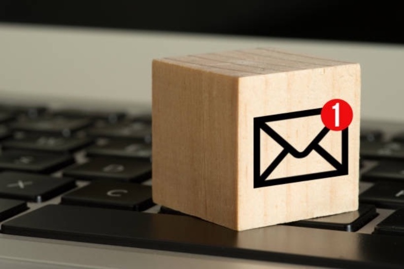 Как вы думаете, сколько времени хранятся ваши документы о работе