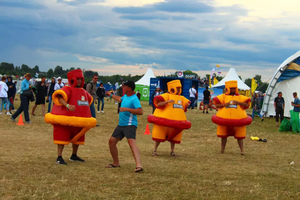 🤟🤟🤟 "Мы пережили Нашествие" Наша поездка на рок-фестиваль: супер атмосфера, много эмоций и рок-музыки в исполнении российских музыкантов ★🎸🎧