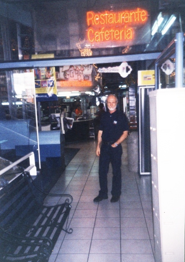 Покупаю недвижимость в тропическом раю. Часть 1. Щенячий азарт желающего жить в стране вечного лета и купаться в вечно тёплом океане