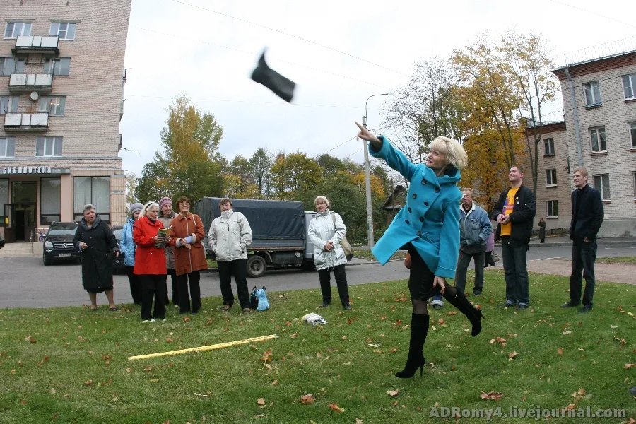 Скакалки, хоббихорсинг и метание ботинок: какие игры из нашего детства "выросли" до профессиональных видов спорта
