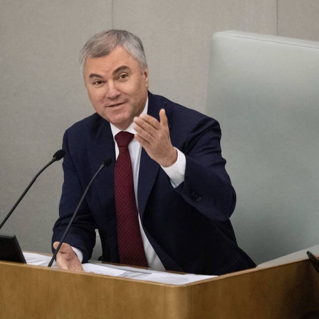 Володин утверждает, что в СССР жилье не выдавалось бесплатно, и сегодня в России достигнуты более важные результаты