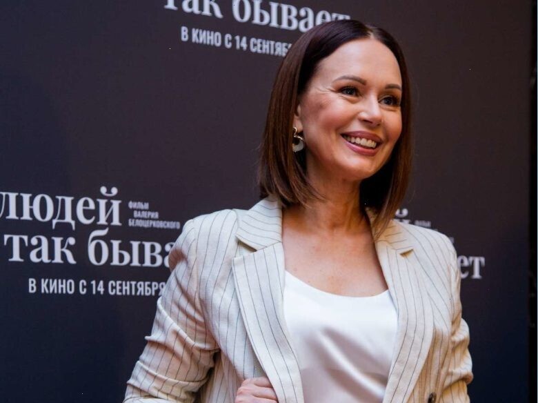 «В таком виде вы меня вряд ли видели»: Безрукова с оттопыренным задом вышла на связь