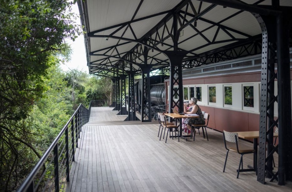 Этот поезд идет в никуда. Теперь это роскошный аттракцион