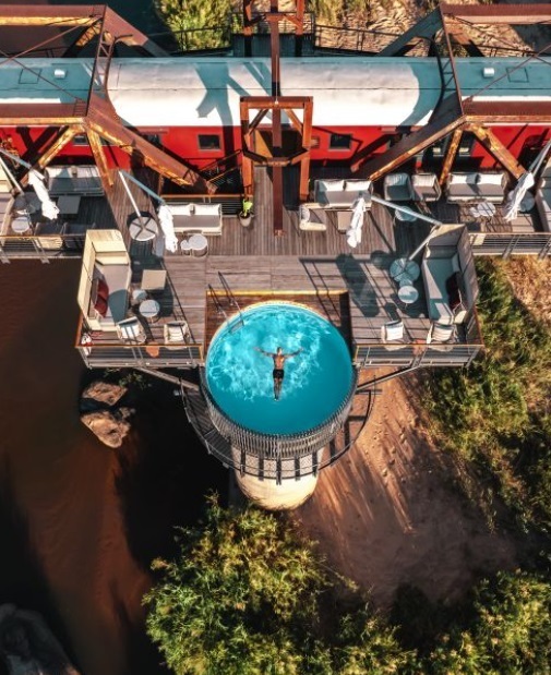 Этот поезд идет в никуда. Теперь это роскошный аттракцион