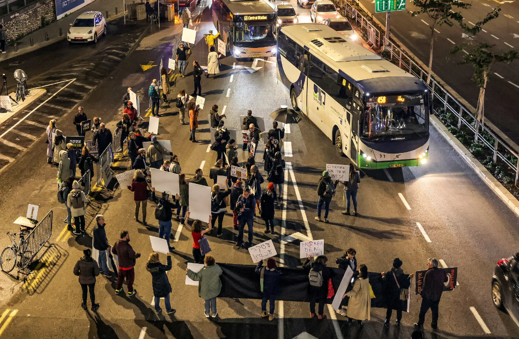 Хамас заявляет, что еще не получил предложения о перемирии. Такие неоднозначные переговоры