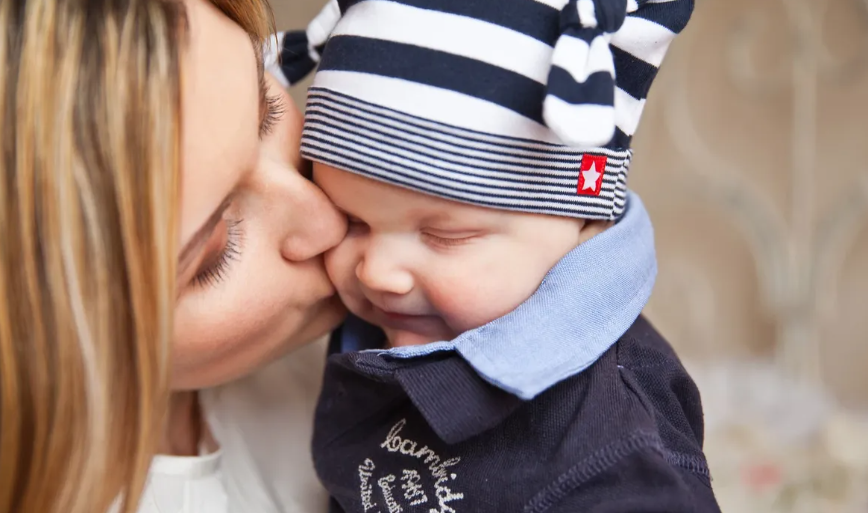 ✅ Увольнение одиноких матерей в 2024 году: может ли работодатель расторгнуть договор с родителями детей до 16 лет - что сказано в законе?