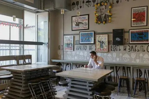 Ответ депутатам на их закон о запрете продажи алкоголя в жилых домах, известных также как «наливаек».