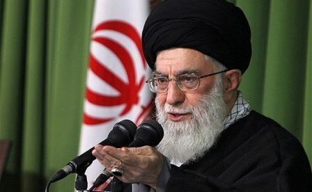 "Иран отклоняет прямой конфликт с США: Стратегия мира в тени напряженности"