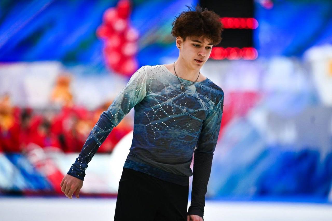 Фигуриста Владислава Дикиджи едва не зарезали в питерском метро.