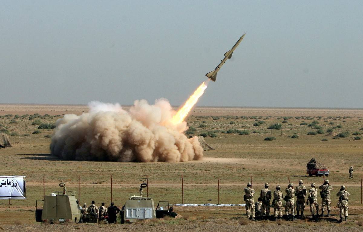 Ядерные военные конфликты. Иранские баллистические ракеты Фатех 110. Fateh 110 ракета. РАН атаковал базы США В Ираке». Ракетный удар Ирана по базам США В Ираке.
