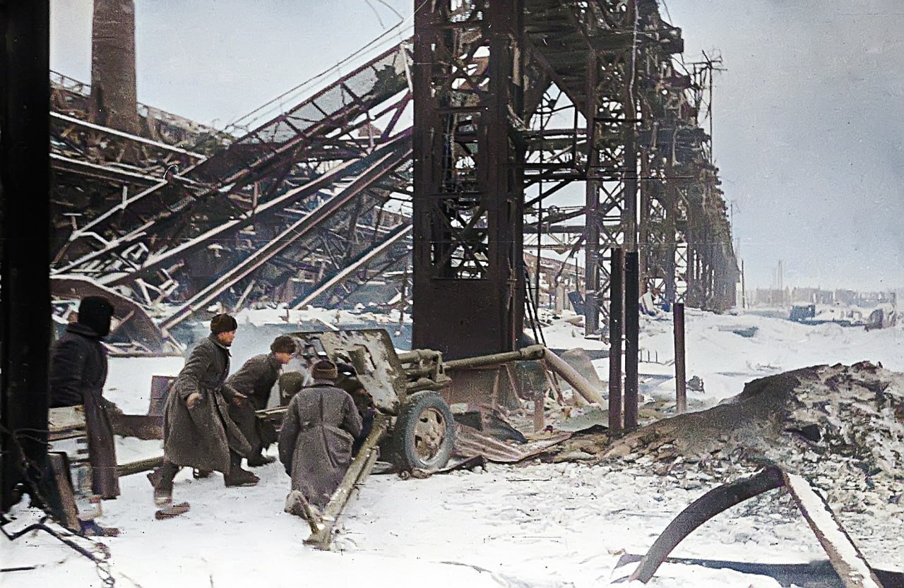 День воинской славы России: 2 февраля — День разгрома советскими войсками немецко-фашистских войск в Сталинградской битве