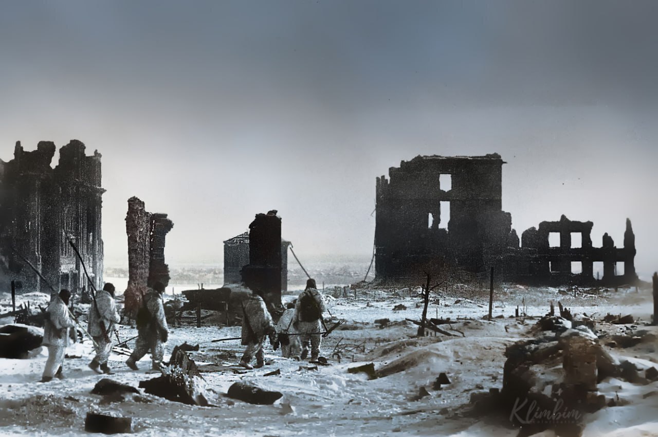 Немцы запорожье. Битва за Сталинград 1942-1943. Центр Сталинграда после битвы 1942.