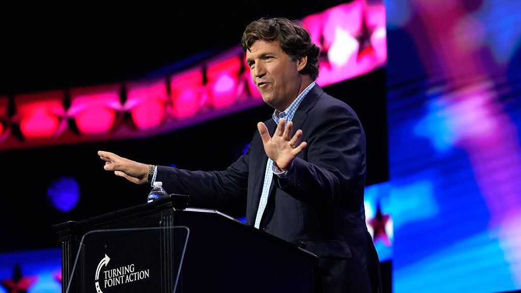 Раскрывая карты Карлсон в Москве ждем откровений от Путина?