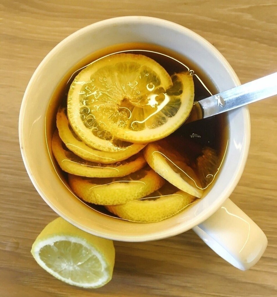 Запах лимона в комнате повышает концентрацию внимания примерно на 50%